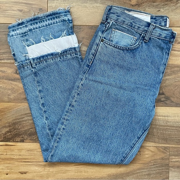 CURRENT/ELLIOTT CROPPED STRAIGHT LEG DISTRESSED PATCHES BLUE JEANS - Picture 4 of 8